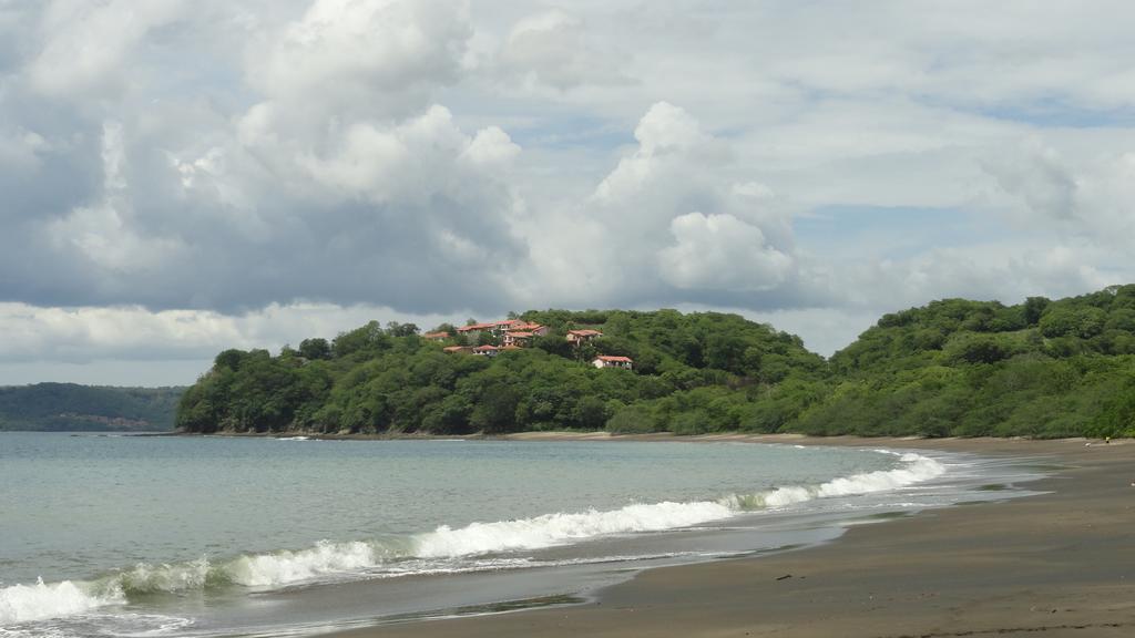 Hotel Colono Beach Коко Екстериор снимка